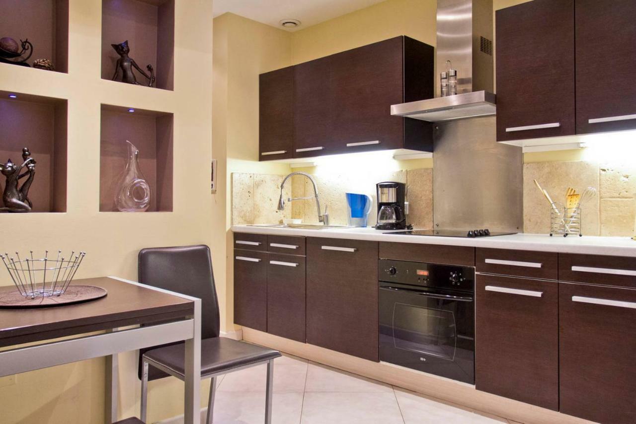 Apartment With Parking In Nice Near The Harbor Buitenkant foto