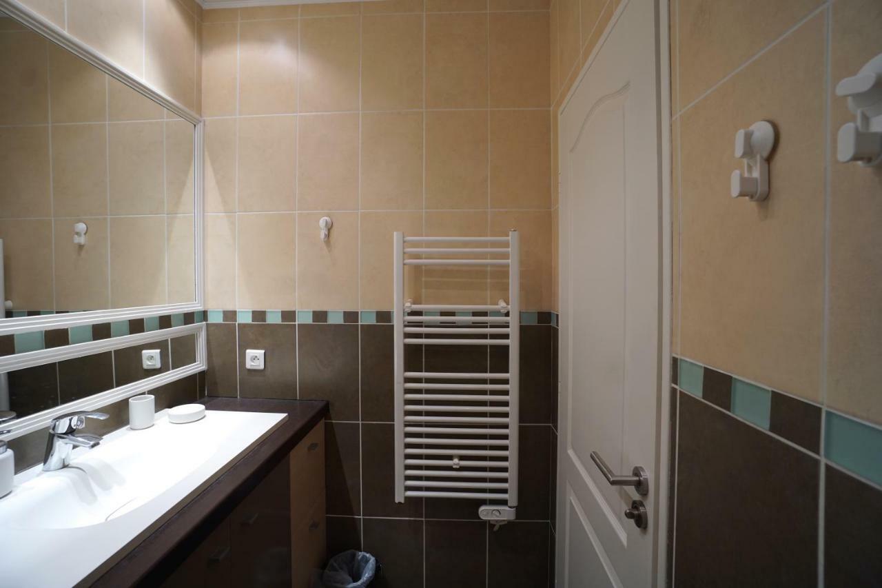 Apartment With Parking In Nice Near The Harbor Buitenkant foto