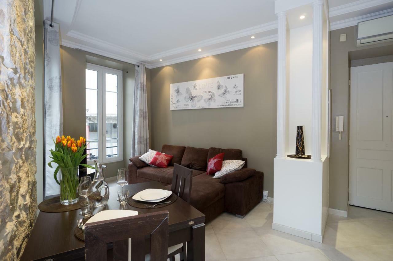 Apartment With Parking In Nice Near The Harbor Buitenkant foto