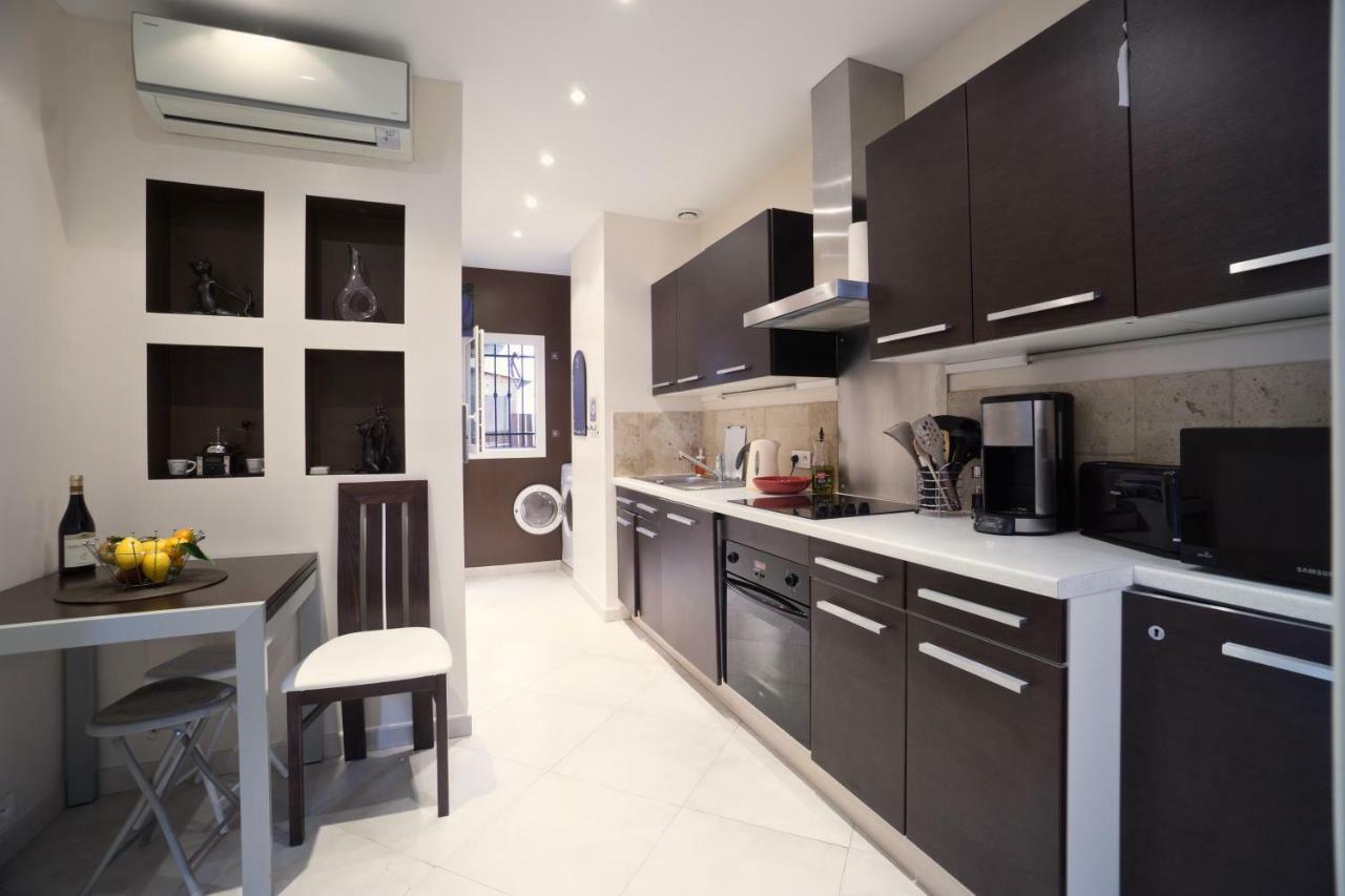 Apartment With Parking In Nice Near The Harbor Buitenkant foto